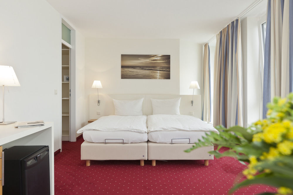 Michels Strandhotel Germania Norderney Exterior photo
